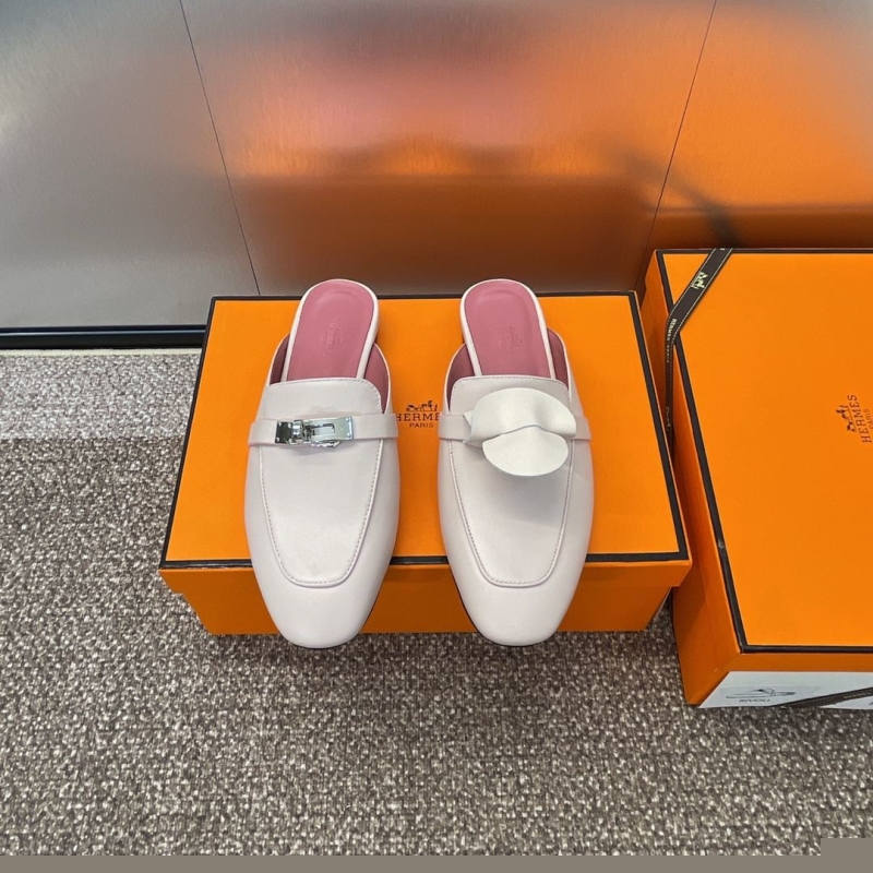 H**mes slippers
